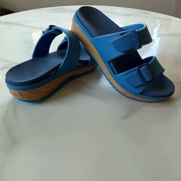 Dansko women’s Blue Slide Sandals - Picture 6 of 8